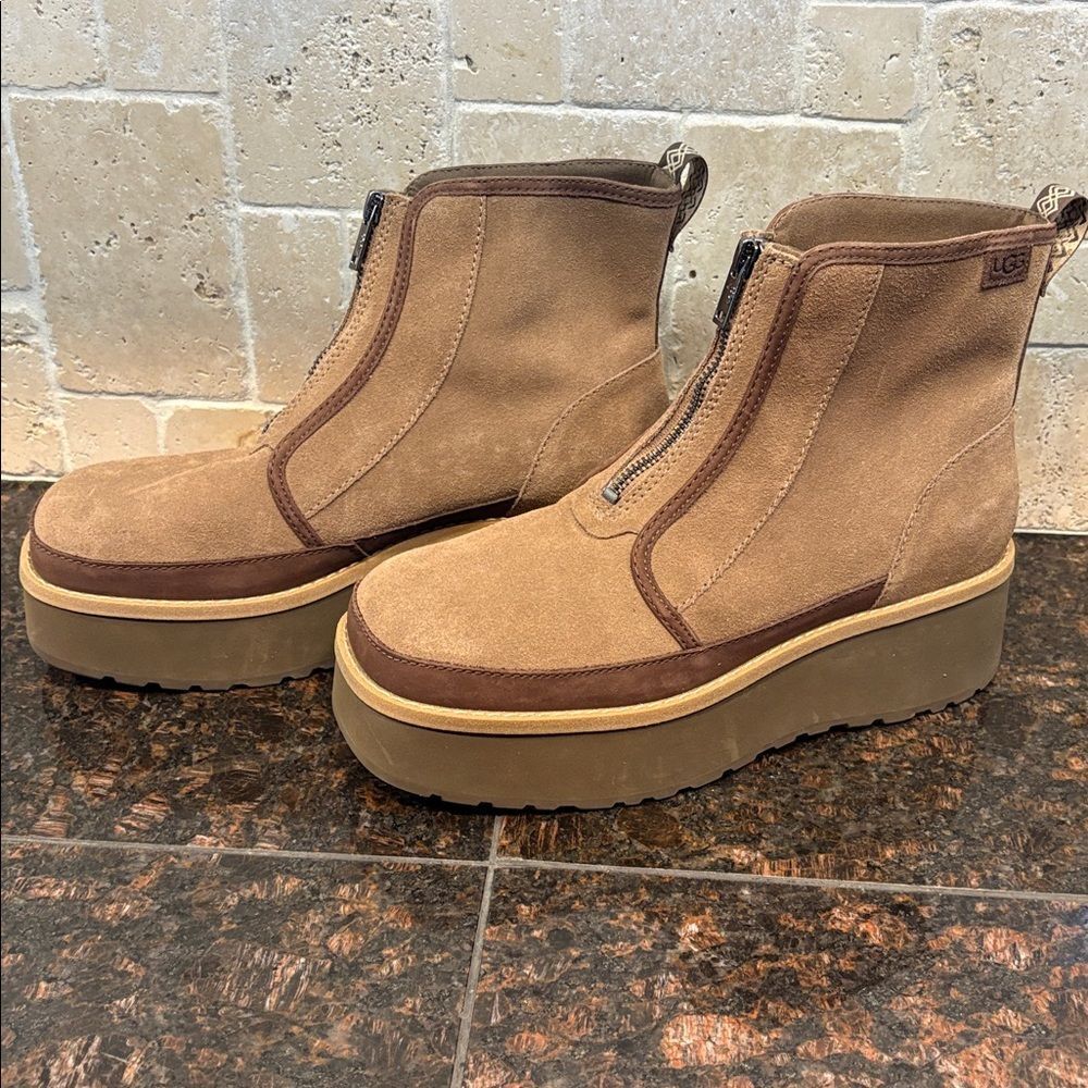 NWT Ugg Women's Cityfunc Zip Boots - Picture 5 of 7
